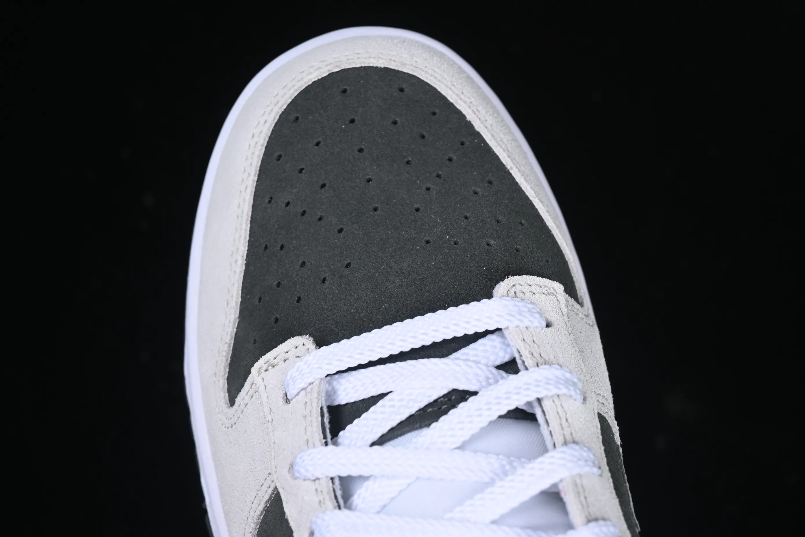 All categories Nk SB Dunk series Nk SB Dunk Low low-top sneakers Nk Dunk Low 85 double hook series White Gray Panda SB low-top sports and leisure sneakers HV1800-101
